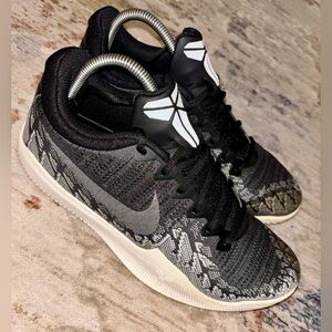 Nike Kobe Mamba Rage Basketball Shoes